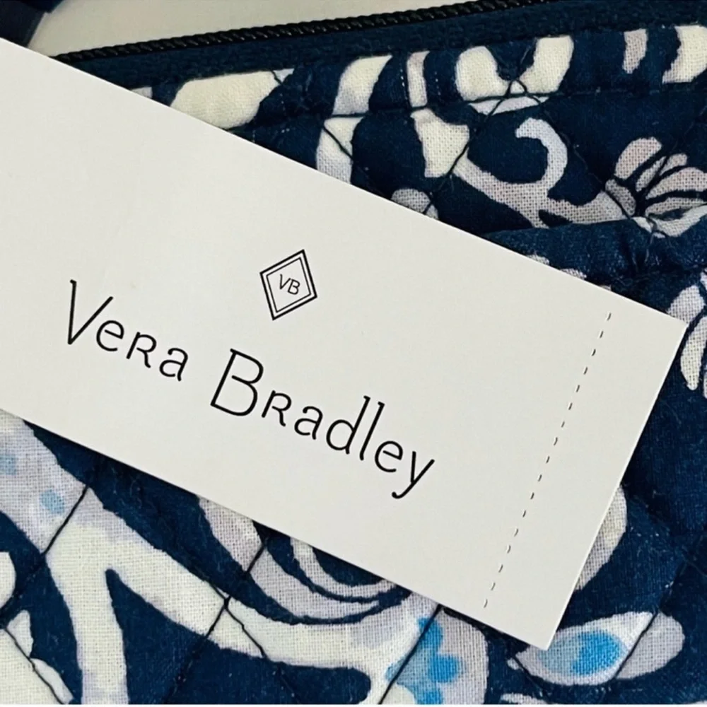 Vera Bradley Medallion Zippered Card Holder Pouch Change Purse Blue White